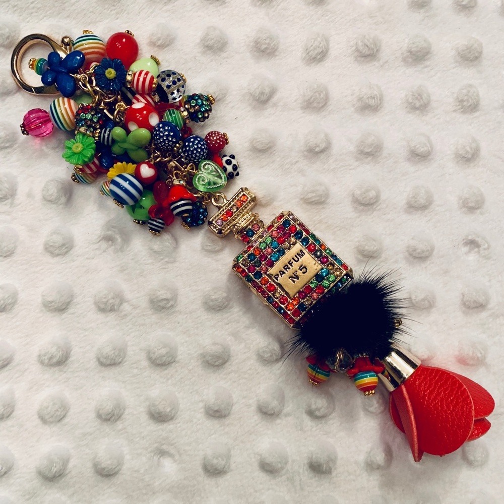 Multi-Color Rhinestone Perfume Bottle &Tassel!